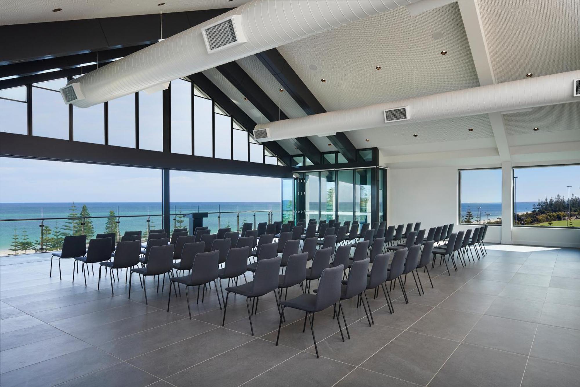 Hilton Garden Inn Busselton Exterior photo