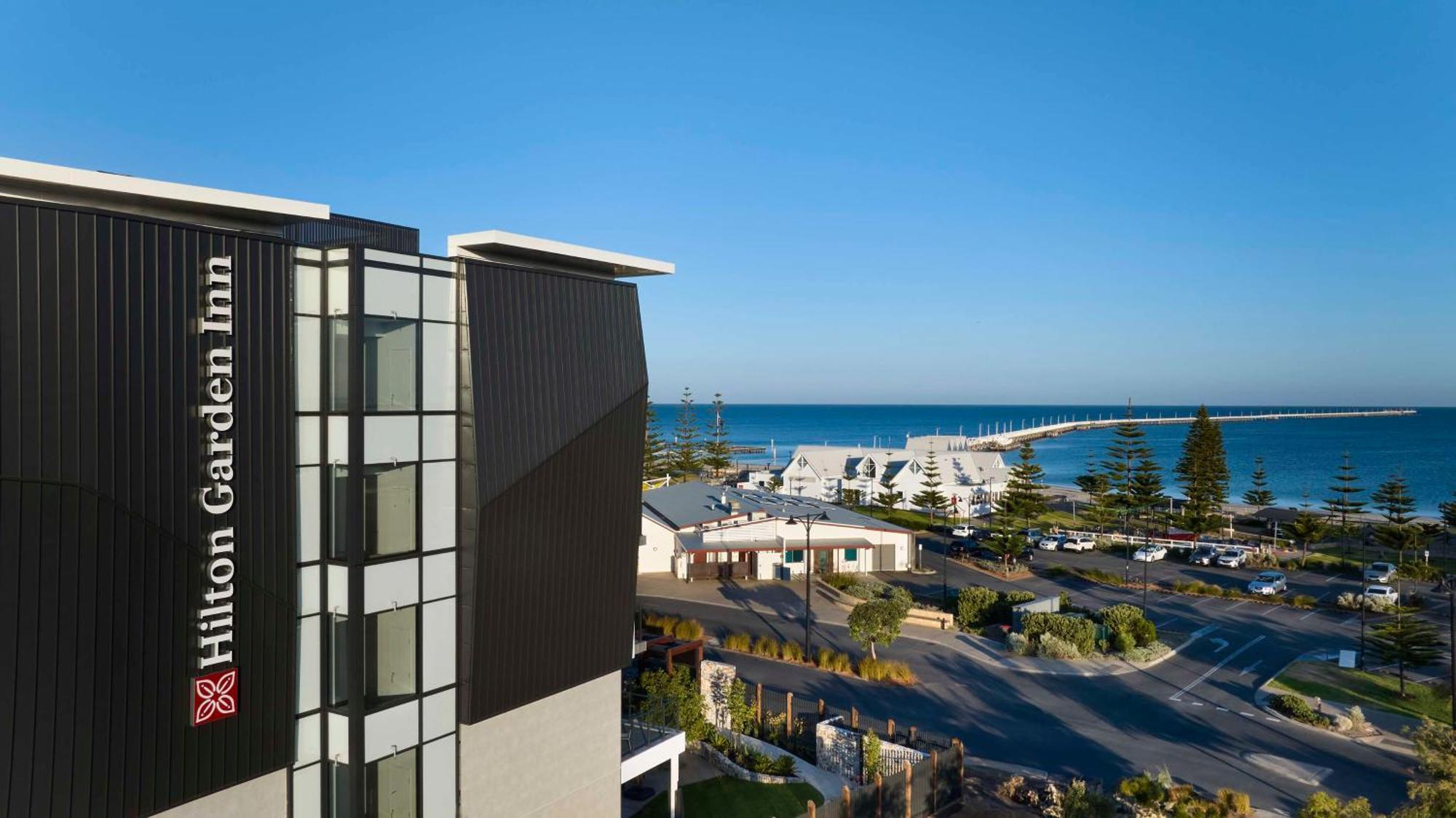 Hilton Garden Inn Busselton Exterior photo